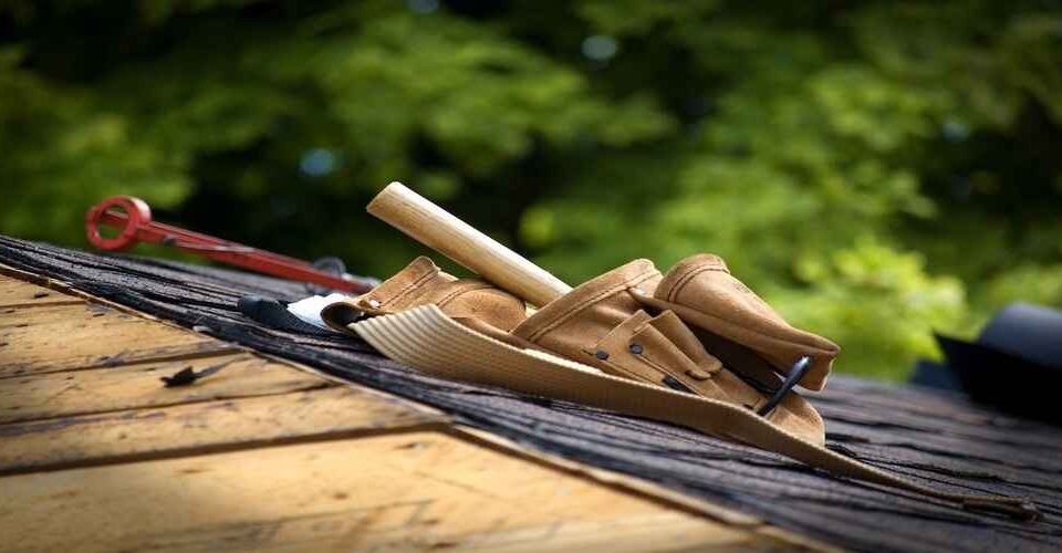 hiring a roofing contractor checklist