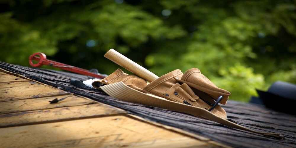 hiring a roofing contractor checklist